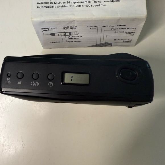 Polaroid 35mm High Definition Camera - Black - Picture 3 of 9